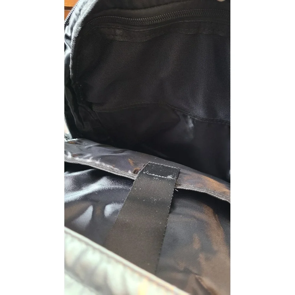 Youthforia Silver Backpack‎